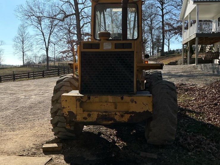 1989-deere-444e-image-3