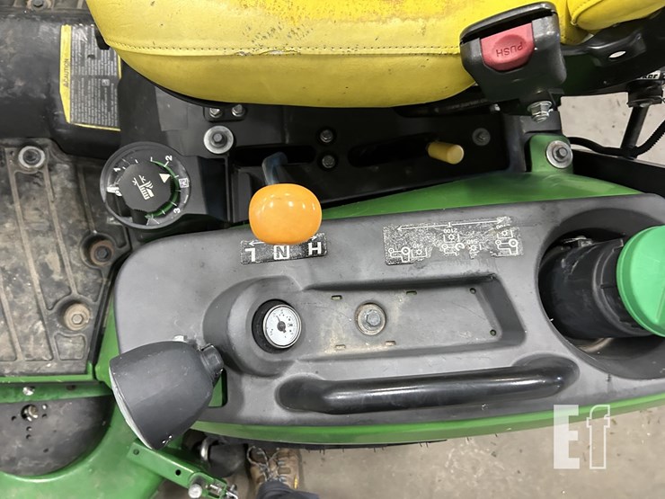 john-deere-1025r-image-16