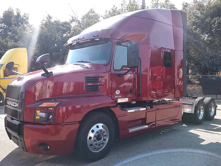 2023-mack-anthem-image-1