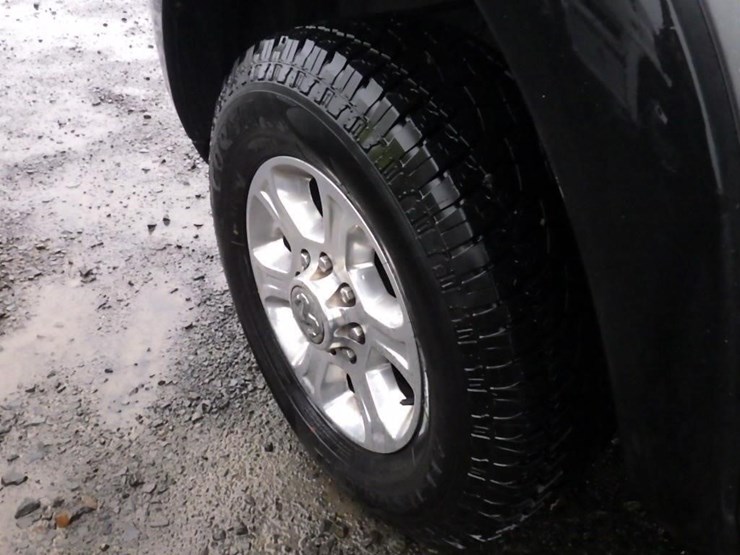 2014-dodge-3500-image-27