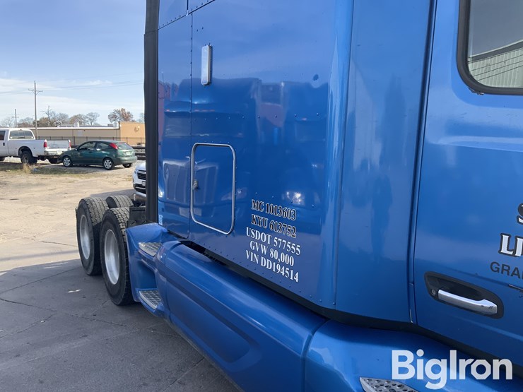 2013-peterbilt-579-image-14