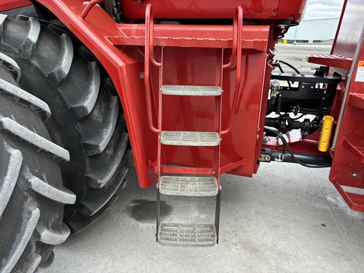 2010-case-ih-steiger-435-image-39