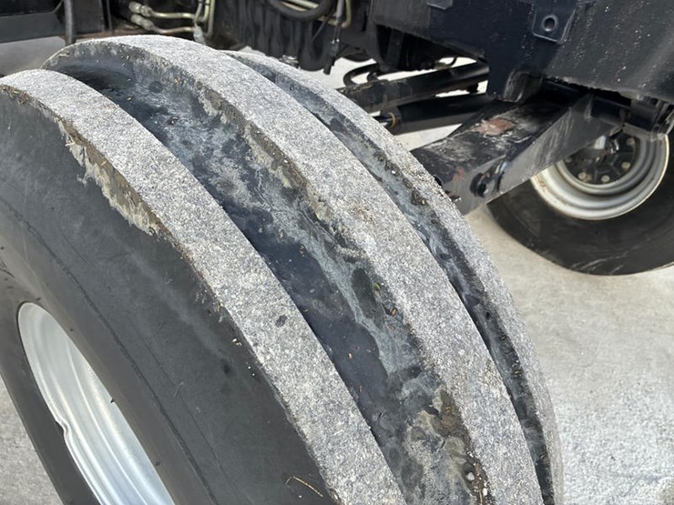 2006-case-ih-mxu130-image-55