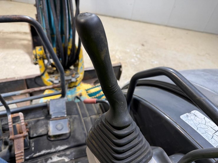 komatsu-pc50mr-image-22