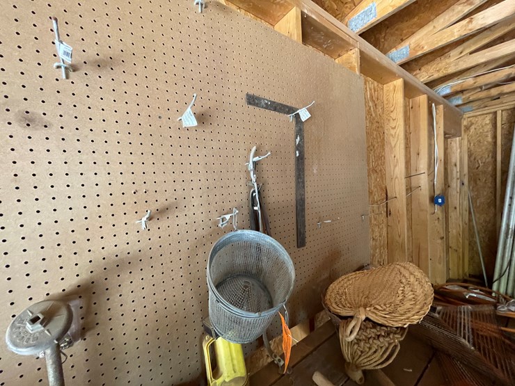 #3672-•-tools-and-large-wooden-table-image-14