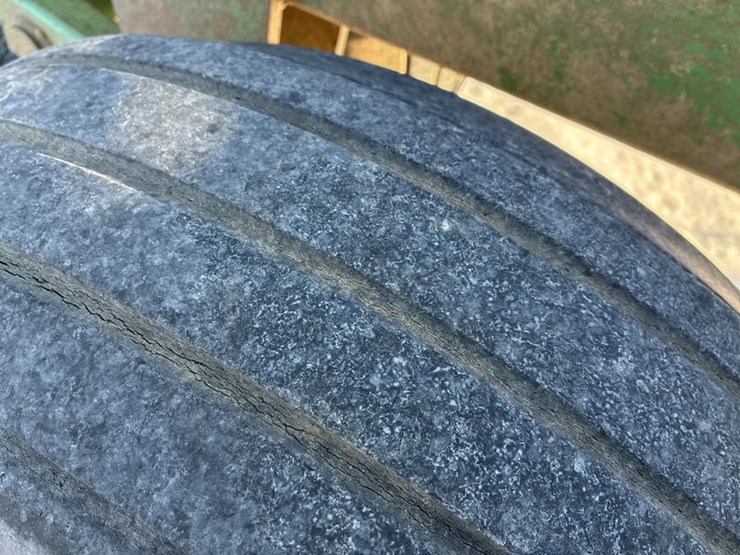 john-deere-726-image-40