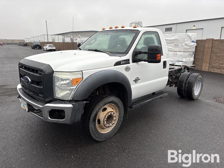 ford-f550-xl-image-1
