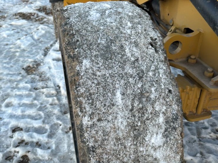 caterpillar-908h-image-31