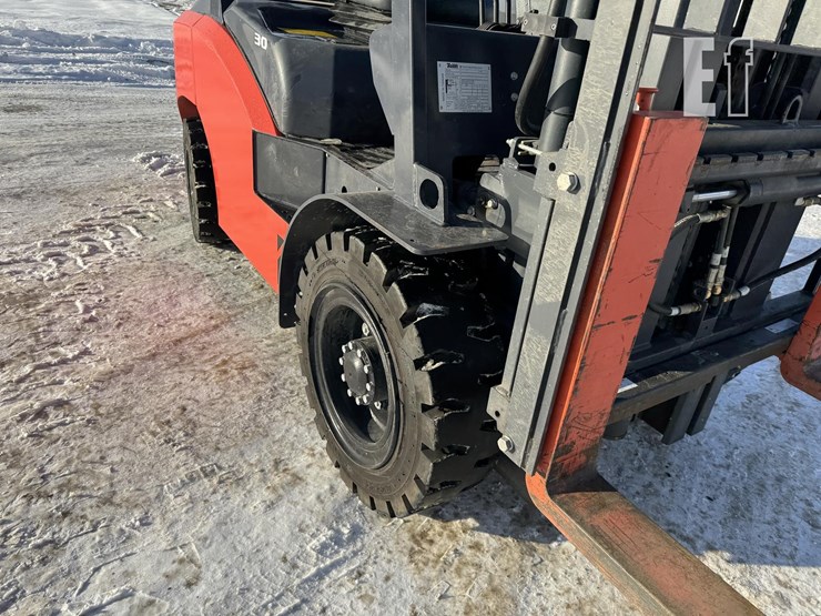 2024-tailift-pfg30-image-37