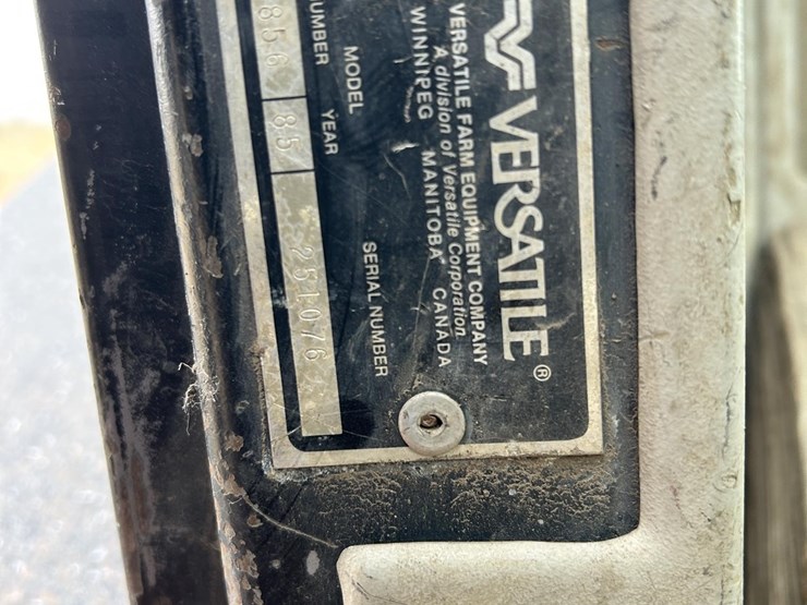 1985-versatile-856-image-43