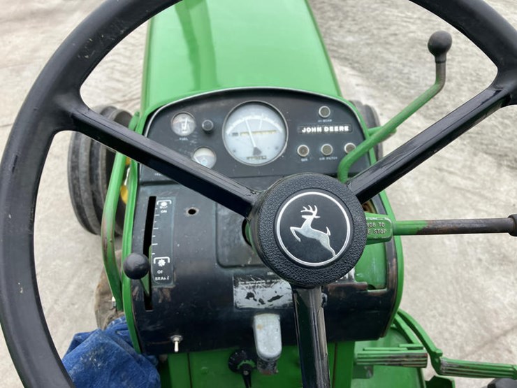 john-deere-4320-image-22