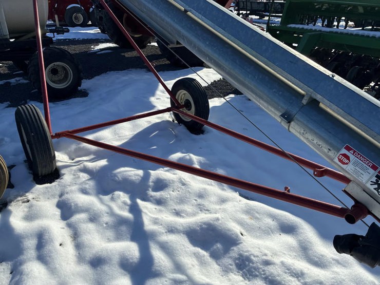 hutchinson-8x33-image-8