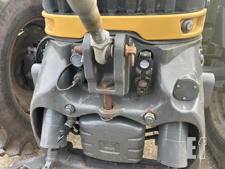 2014-challenger-mt585d-image-9