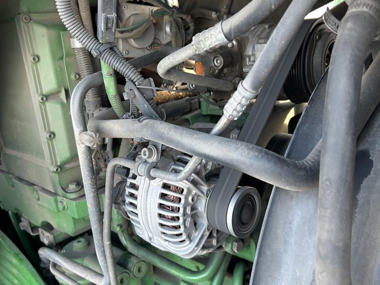 john-deere-7230-premium-image-56