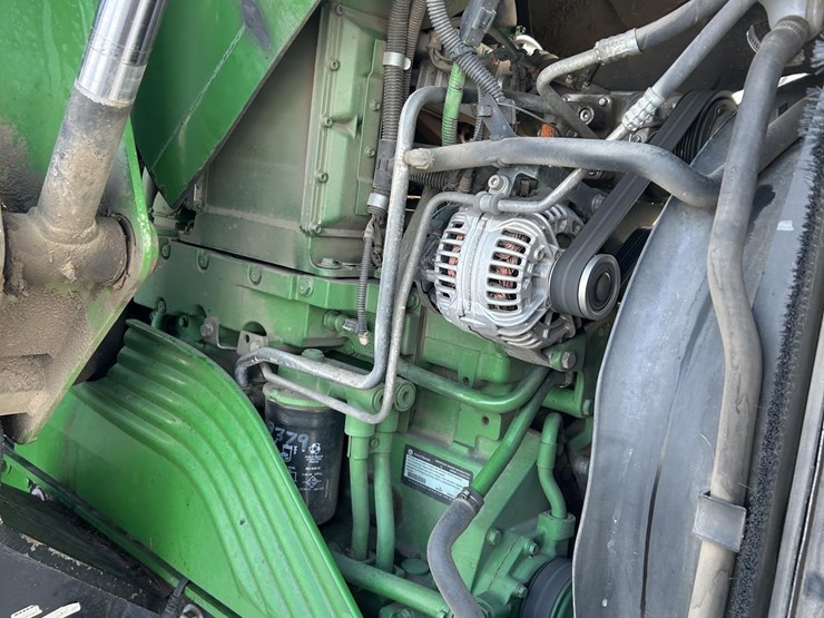 john-deere-7230-premium-image-57
