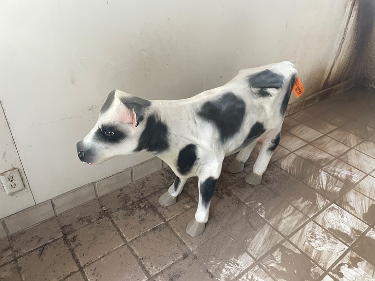 #3736-•-painted-metal-cow-image-2