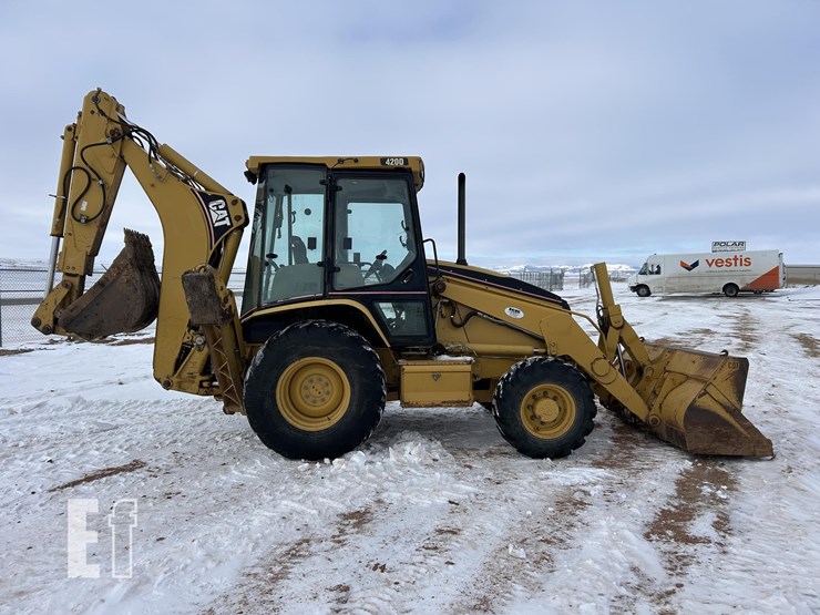 caterpillar-420d-image-6