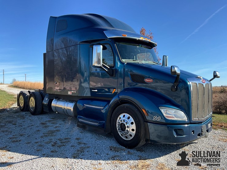 2020-peterbilt-579-image-3