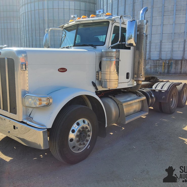 2013 PETERBILT 388