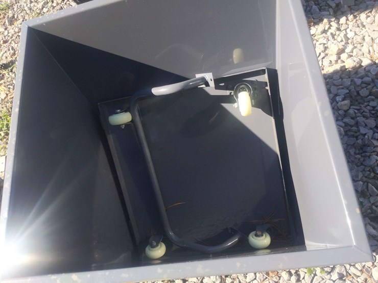 unused-dump-hopper-image-2