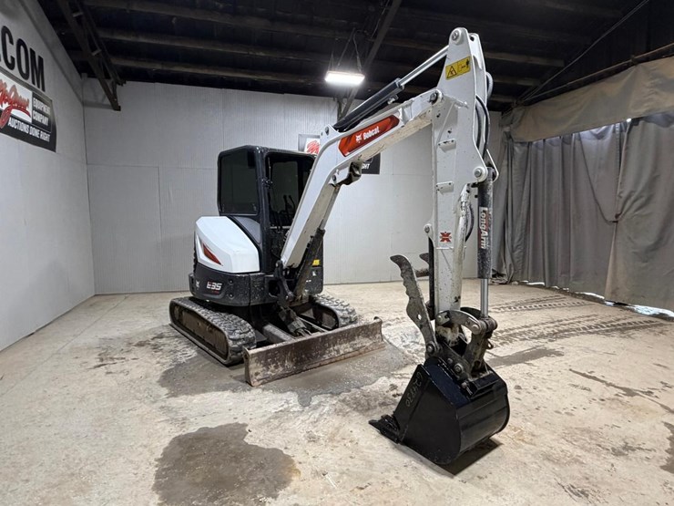 bobcat-e35-image-8