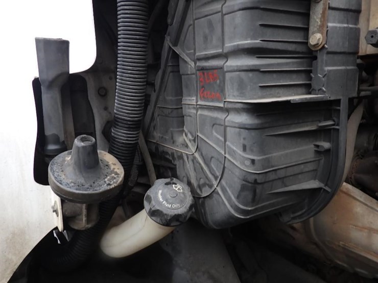 freightliner-cascadia-125-image-37