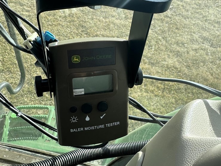 2018-john-deere-560m-image-22