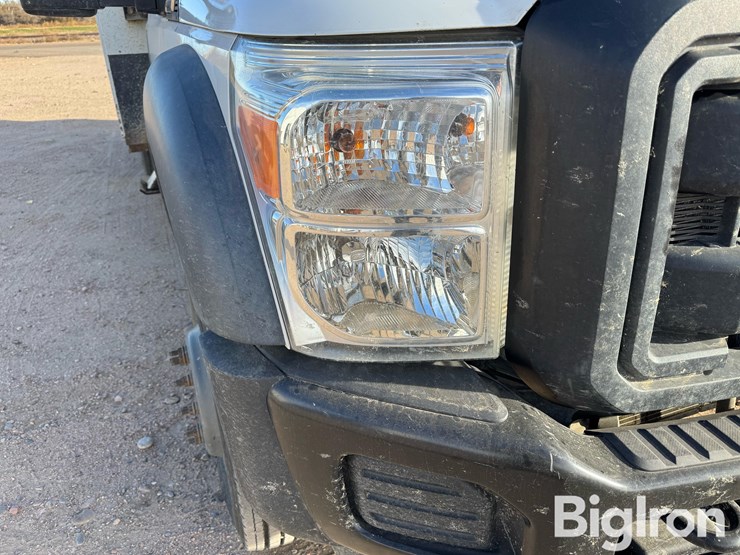 ford-f550-xlt-image-12