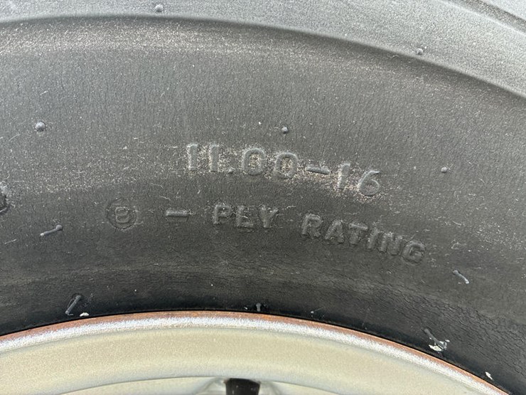 2006-case-ih-mxu130-image-48