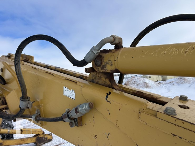 caterpillar-420d-image-87