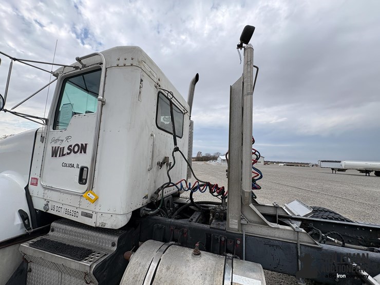 kenworth-t800-image-10