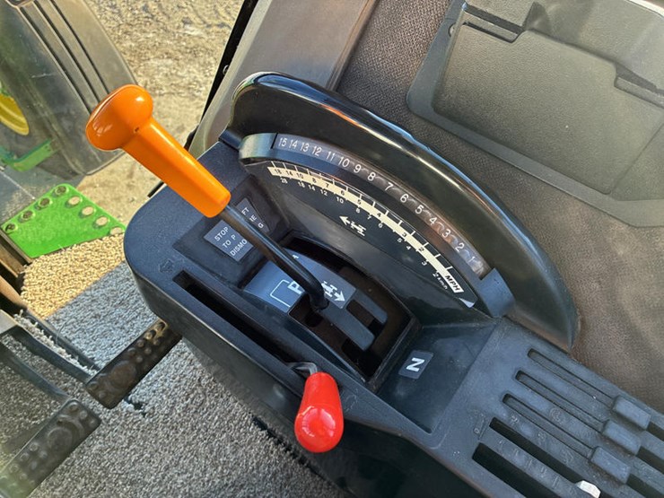 john-deere-4555-image-81