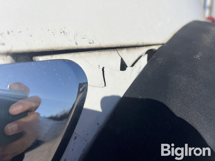 international-7600-image-14