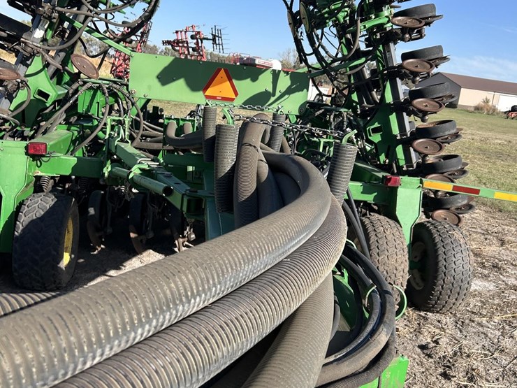 john-deere-1890-image-19