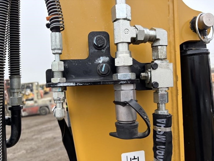 caterpillar-305cr-image-17