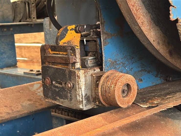 #166-•-2012-baker-dominator-stationary-bandmill-image-14