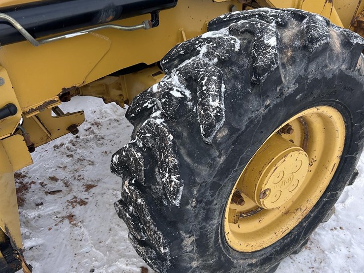 caterpillar-420e-image-41