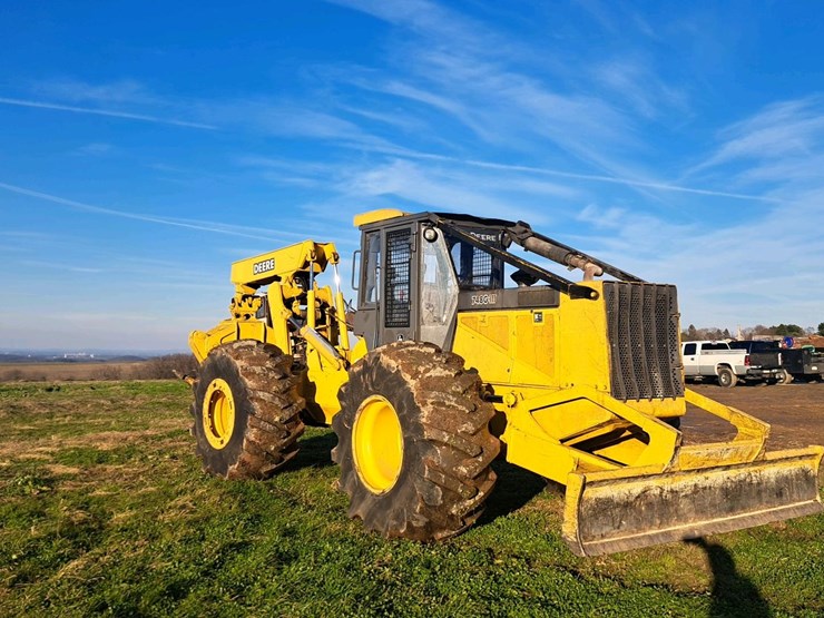 john-deere-748-image-2