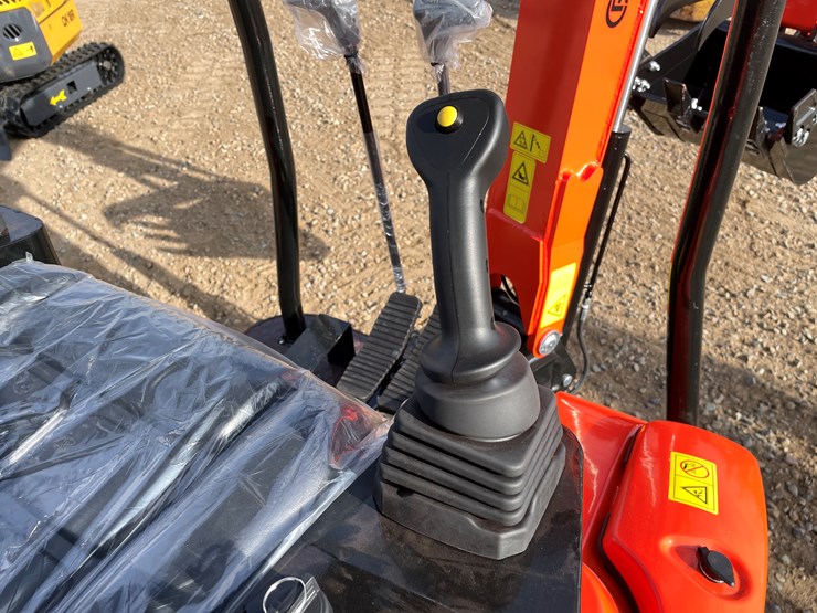 #9207-•-2025-unused-cfg-mini-excavator-image-21