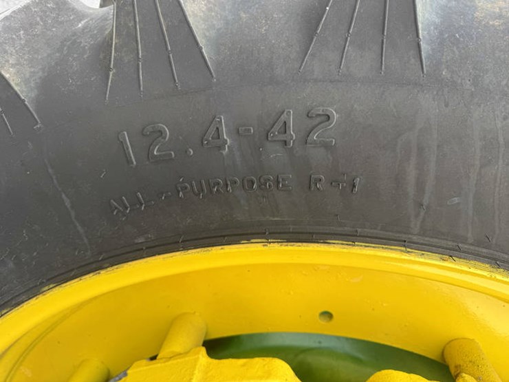john-deere-4430-image-10