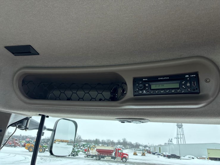 case-ih-magnum-315-image-87