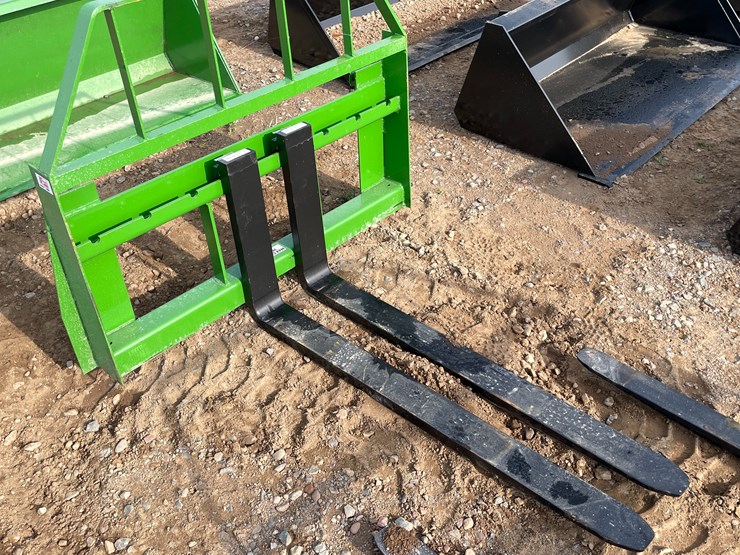 #2014-•-unused-kivel-pallet-fork-attachment-image-2