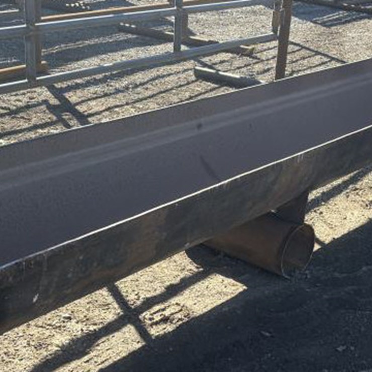 #36 • 20' Feed Bunk