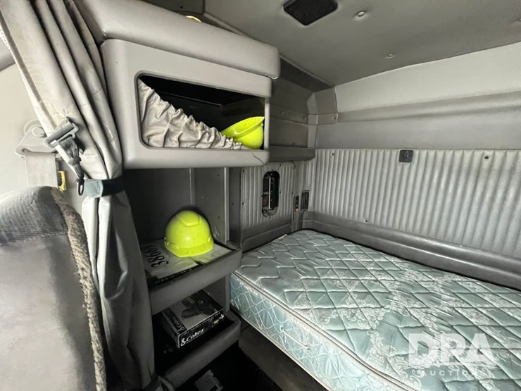 2006-kenworth-t800-image-62