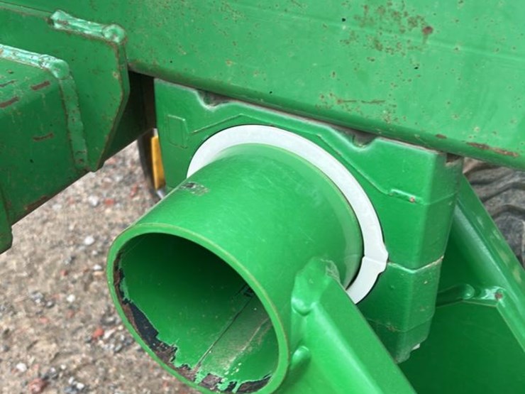 2009-john-deere-2310-image-30