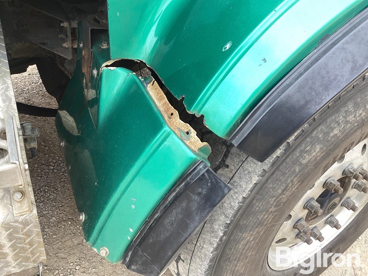 western-star-4900fa-image-14