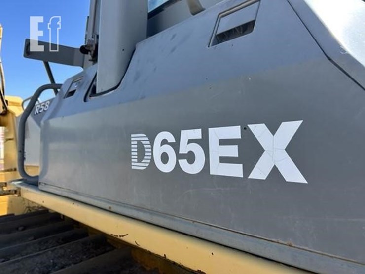 komatsu-d65ex-12-image-34