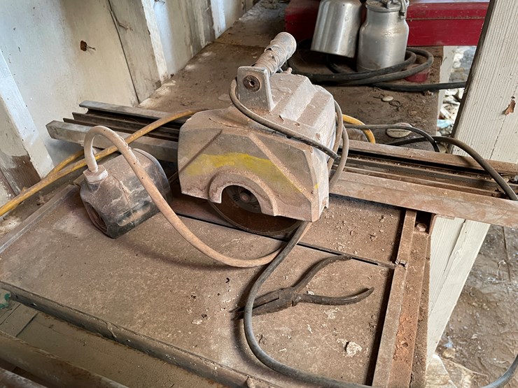 #3719-•-tile-saw,-cutters-and-hardware-box-image-5