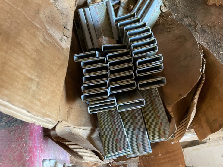 #3718-•-lot-of-power-tools-image-5