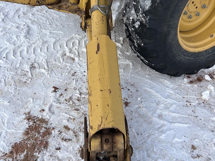 caterpillar-420d-image-73